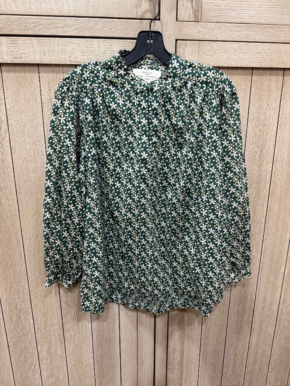 Trovata Birds of Paradise Cotton Top, Size Medium